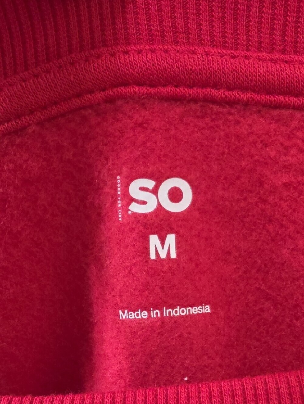 SO Cropped Red Crewneck Sweatshirt - Medium - Picture 2 of 8
